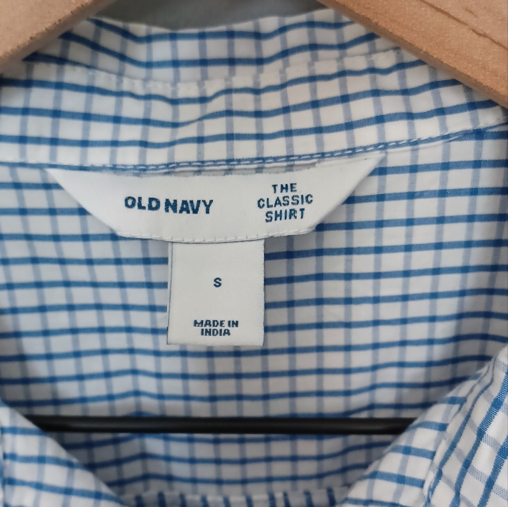 Shirt - Picture 2 of 4